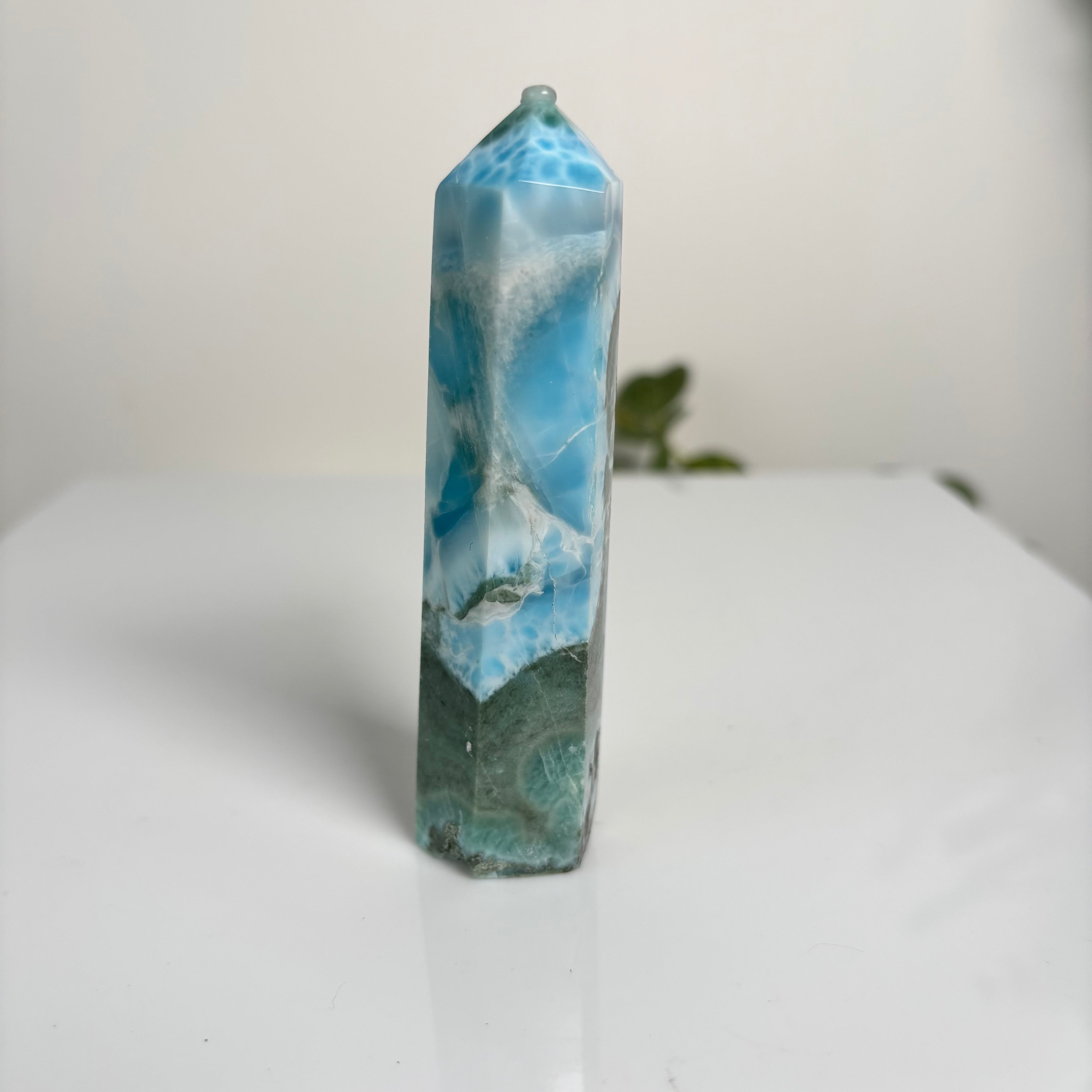 Larimar towers